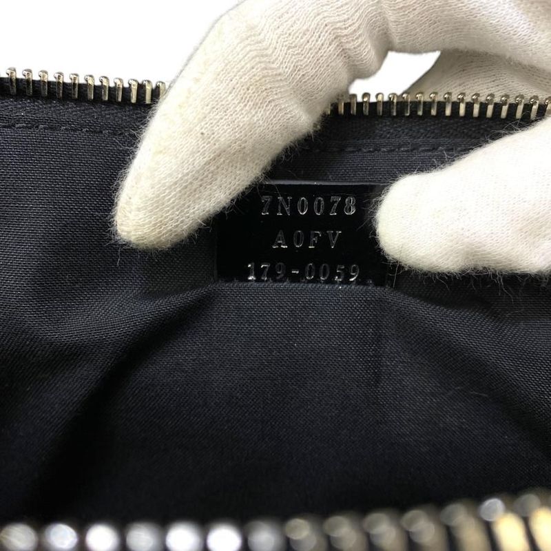 Fendi 7n0078 LOVE Second Bag Clutch Bag Clutch Pochette Leather Black Multicolor