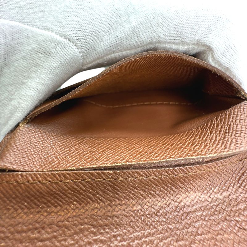 Louis Vuitton M61667 Monogram Compact Zipped Wallet With Zipped Card Pocket