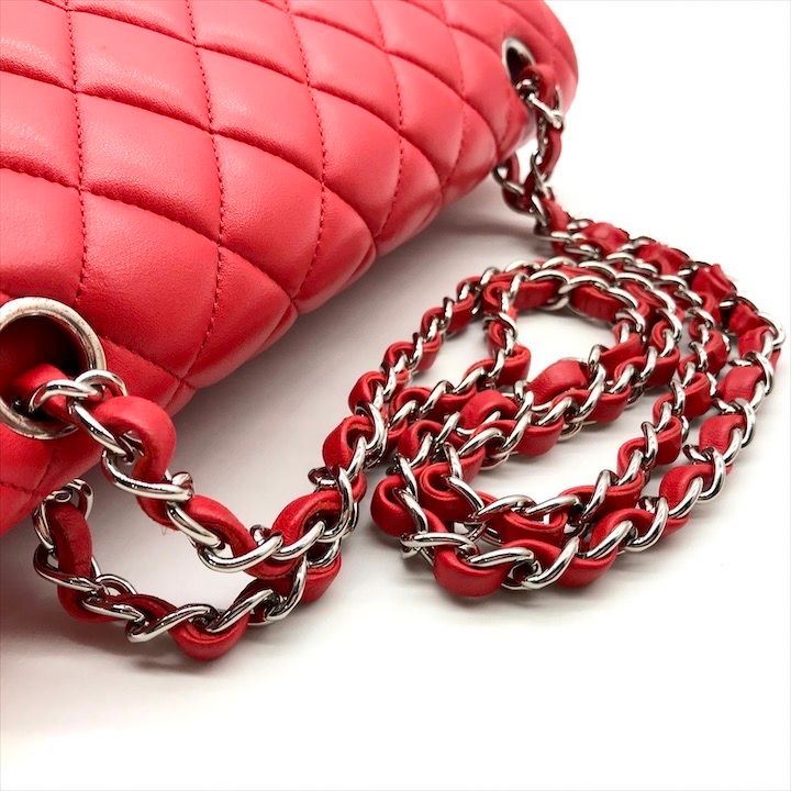 Chanel CC Logo Turnlock Quilted Lambskin Chain Shoulder Bag Red Purse