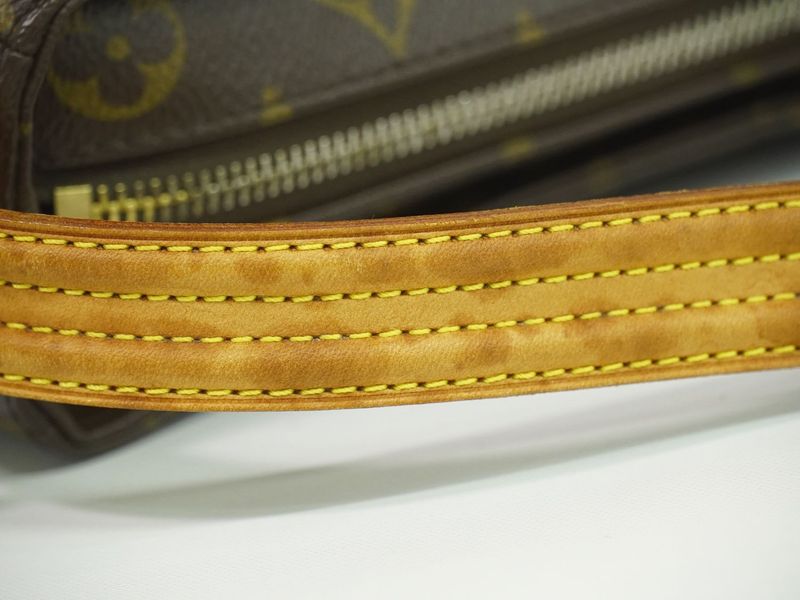 Authentic Louis Vuitton LV Viva Cité MM Monogram Shoulder Bag Handbag Brown