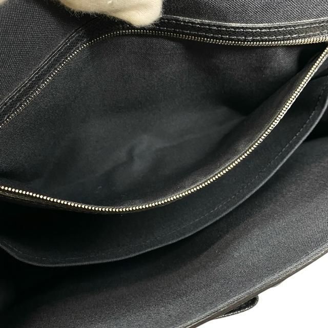 Louis Vuitton M32472 Taiga Alexei Shoulder Bag Crossbody Bag Leather Black