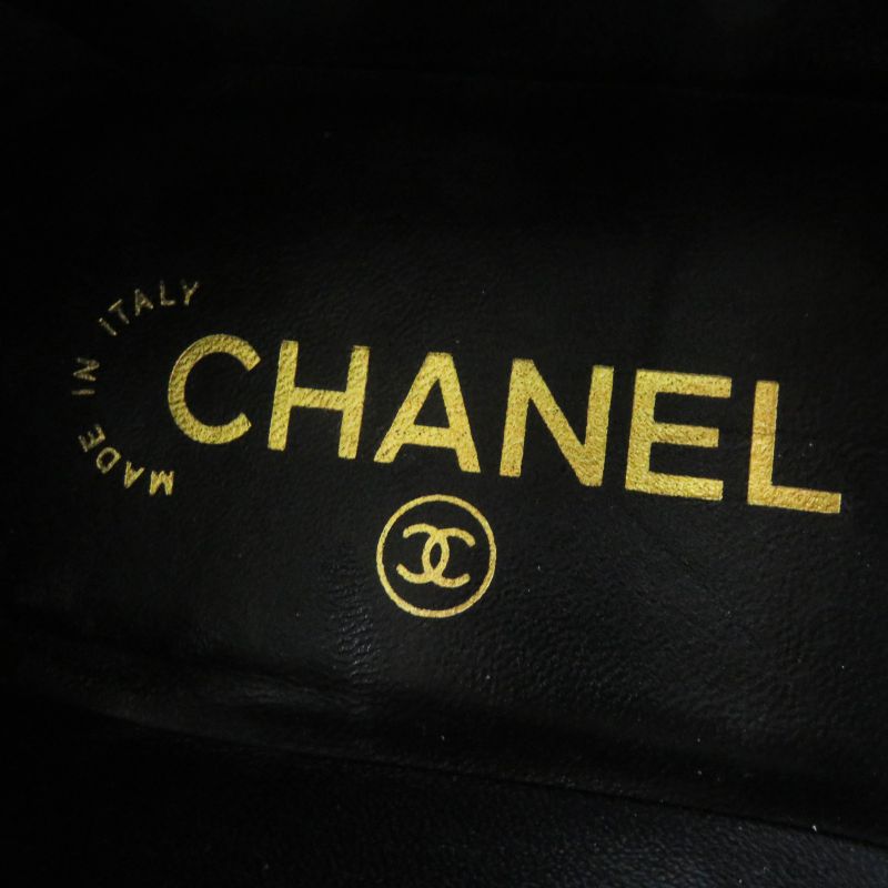 CHANEL 23A G45074 Matelasse Coco Mark Leather Loafers Black Gold Hardware 39.5