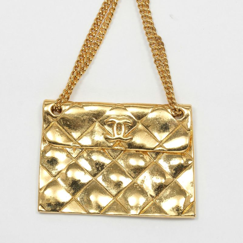 Chanel Bag Motif Matelasse Coco Mark Gold Plated Ladies 19g Brooch