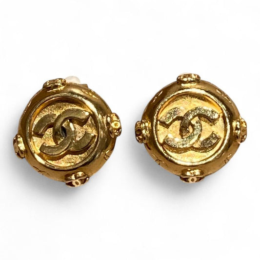 Chanel ⑤ Coco Mark Earring Ladies Gold FREE