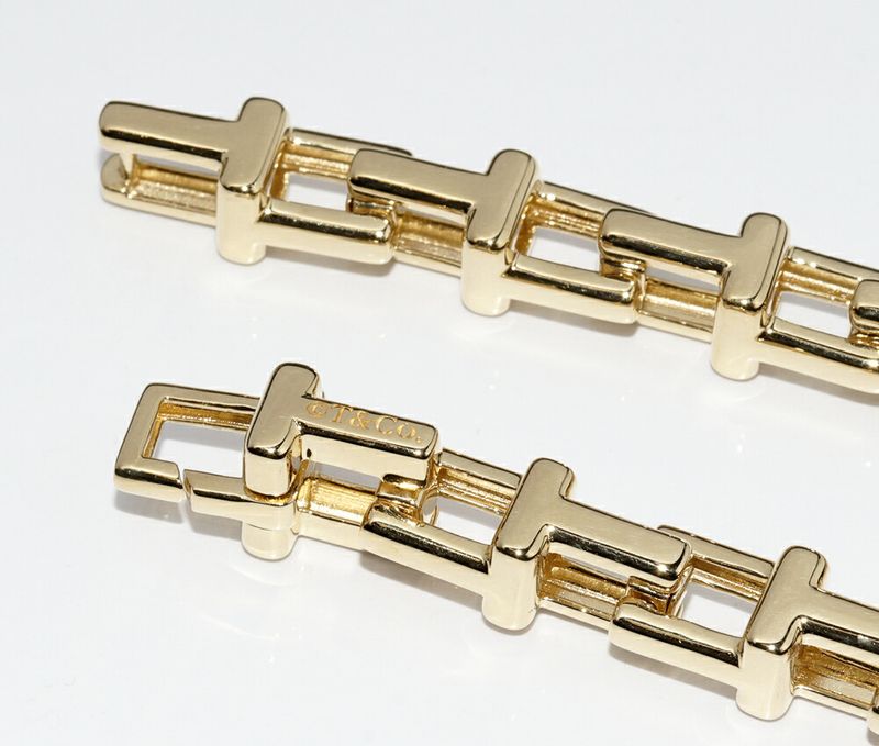Tiffany & Co Bracelet 18K Yellow Gold T Chain Bracelet 7mm (028in) Width
