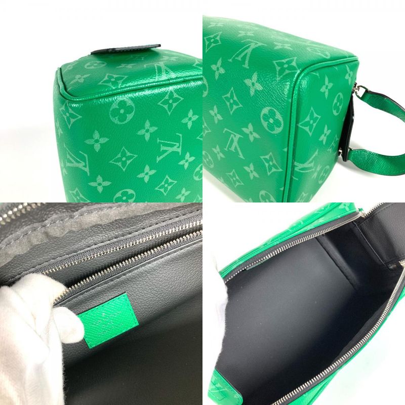 Louis Vuitton Second Bag Dop Kit M31013 Taiga Leather Cactus Green