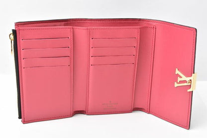 Louis Vuitton Wallet Louis Vuitton Portefeuille Capucines Compact Taurillon