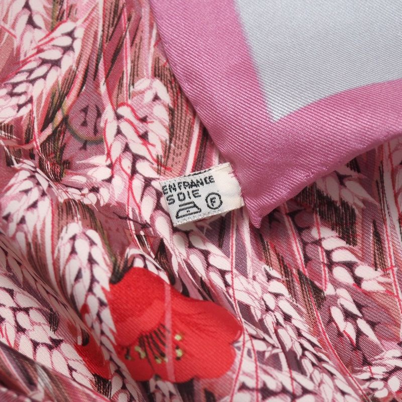 Hermes Lapins DANS UN Champ DE Scarf Carré 90 Flowers Rabbit All Silk Shawl