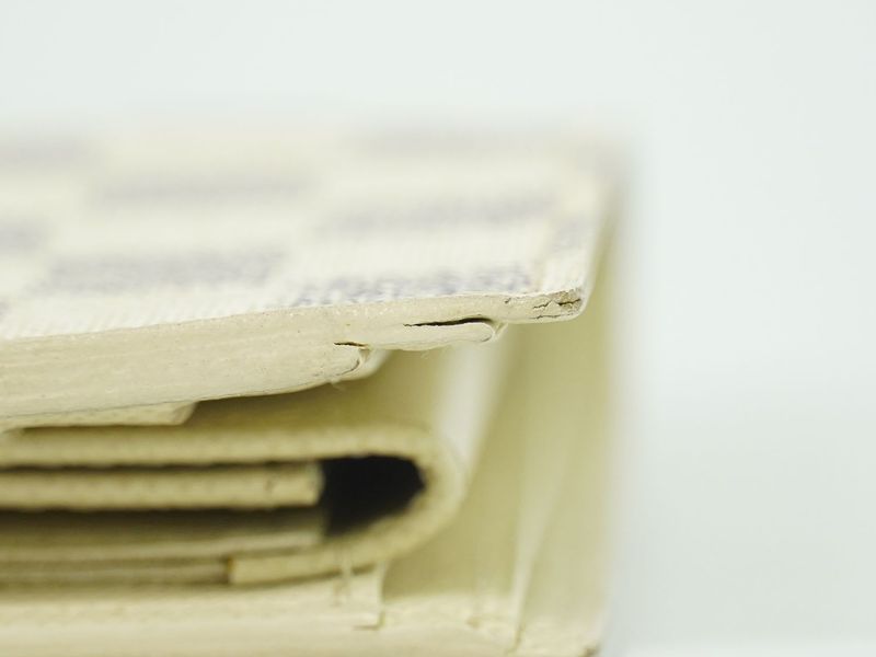 Authentic Louis Vuitton LV Portefeuille Marco Damier Azure Fold Wallet White