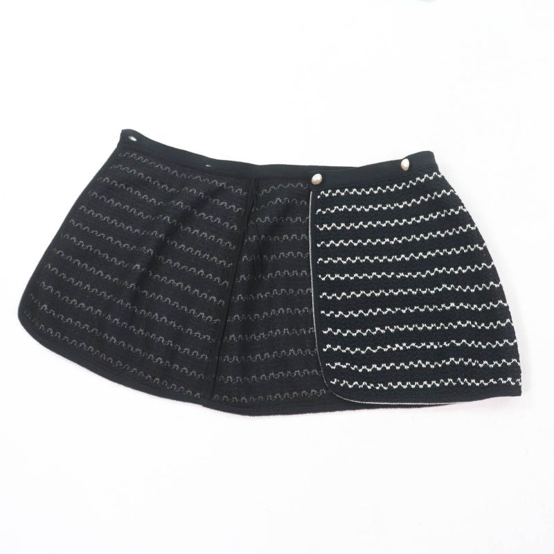 CHANEL P49277 Trapezoidal Wrap Skirt With Coco Mark Buttons Black White 34 Made