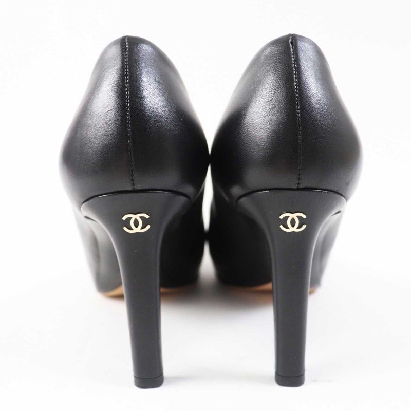 CHANEL G35025 Round Toe Leather Pumps With Coco Mark Black Gold Hardware 36
