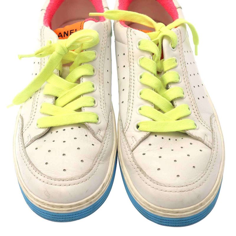 Chanel Logo Patch Low Cut Sneakers G35934 White 37