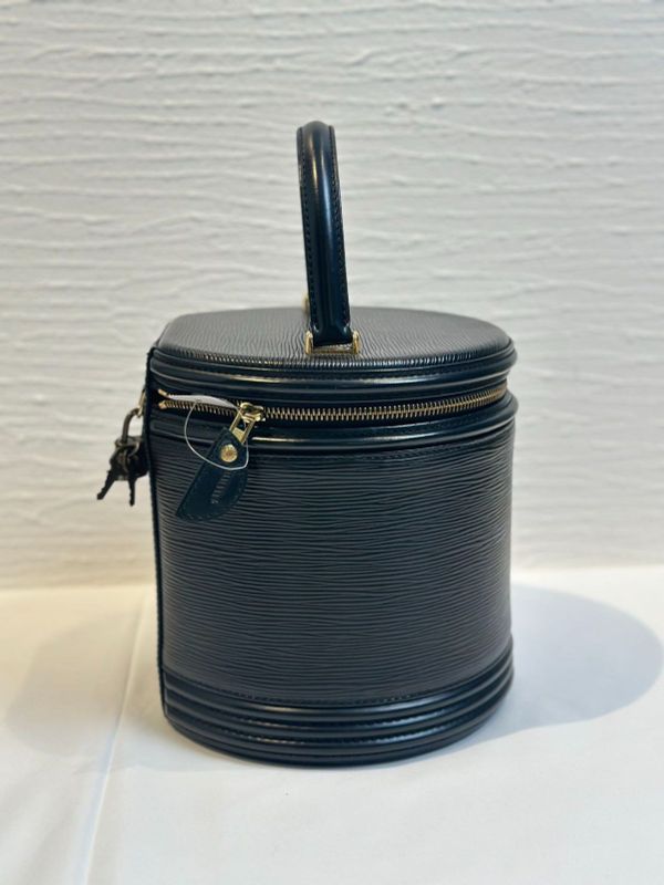 Louis Vuitton M48032 Epi Cannes Vanity Bag Black