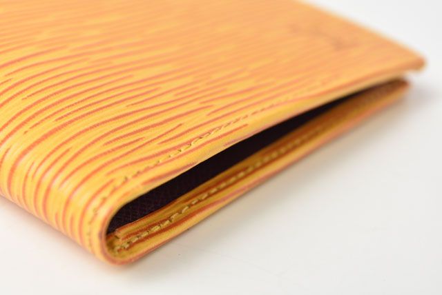 Louis Vuitton Wallet Epi Vintage Obsolete Foldable Wallet M63549