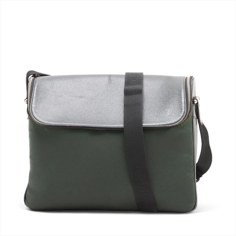 Louis Vuitton Taiga Taimere M30862 Leather Shoulder Bag Crossbody Messenger