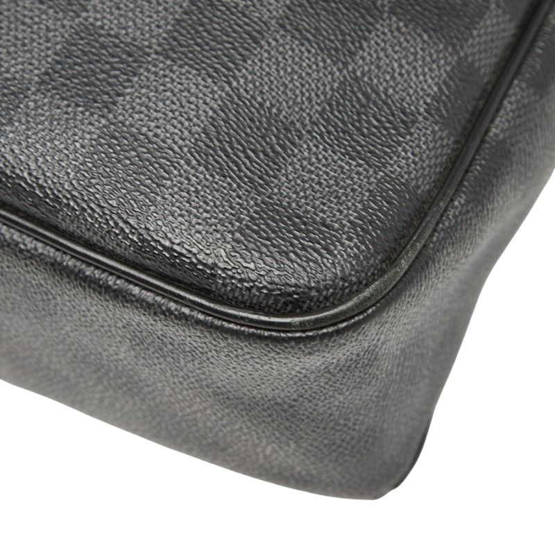 Louis Vuitton Damier Graphite Daniel MM Crossbody Shoulder Bag N58029 Black PVC