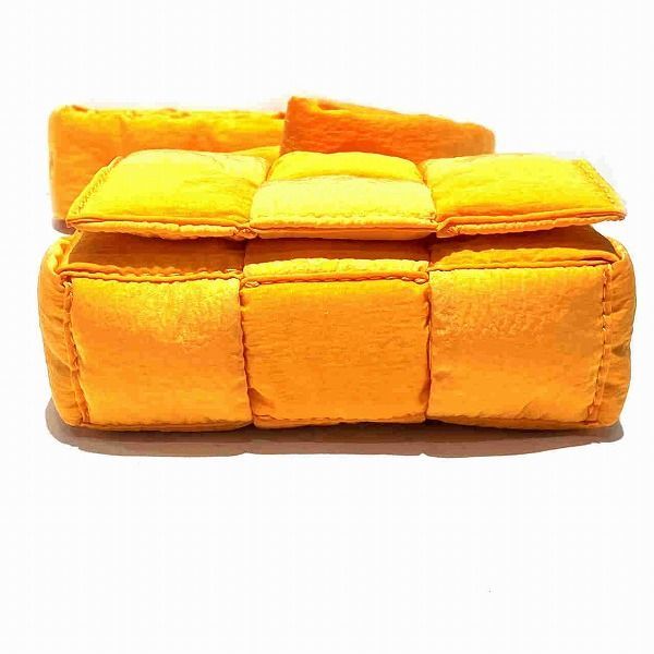 Bottega Veneta Padded Tech Cassette Maxi Intrecciato Bag Shoulder Bag Women