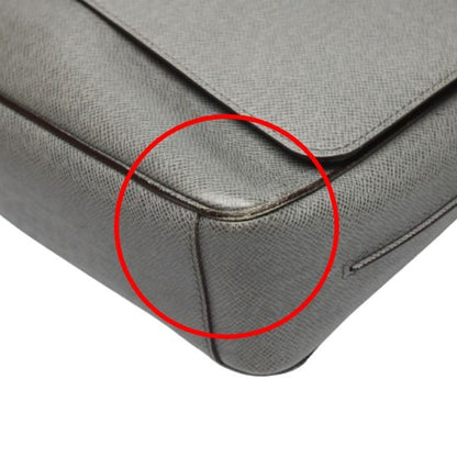 Louis Vuitton M32623 Taiga Men's Gentleman's Romain MM Shoulder Bag Louis