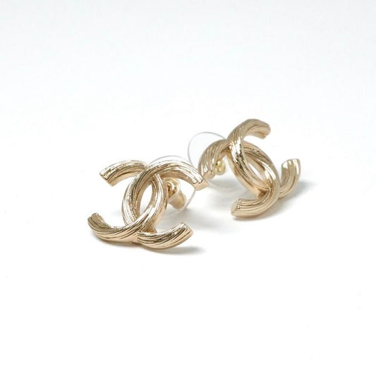 Chanel Earrings Earring Gold Here Mark