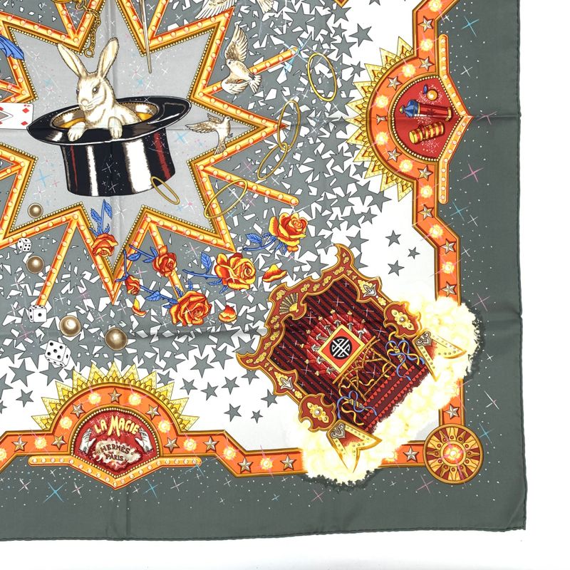Hermes Carre 90 LA Magie Magic Rabbit Magic Tricks Pigeons Clowns Silk Scarf