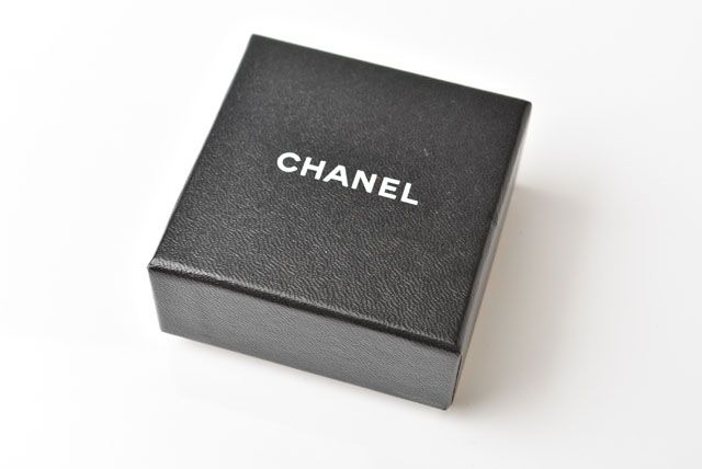 Chanel Necklace Pendant Chanel Coco Mark CC Rhinestone Silver White 230902