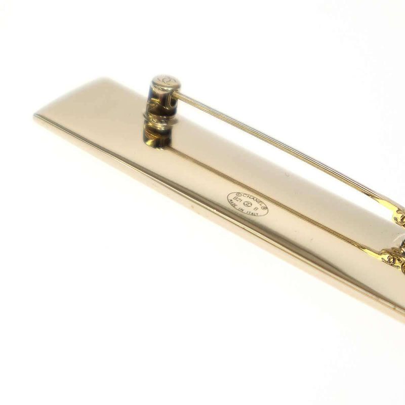 Chanel 21aw Logo Plate Brooch B21 B Gold Type