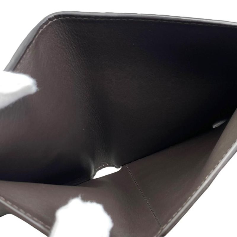 Louis Vuitton Trifold Wallet Portefeuille Capucines Compact M62159 Taurillon