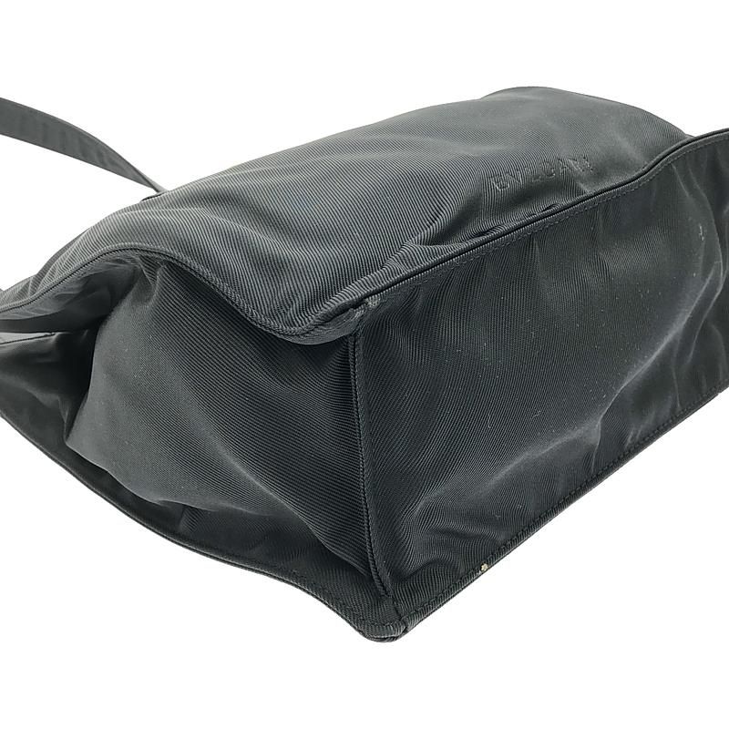 Bvlgari Turnlock One Shoulder Bag - Black - Women