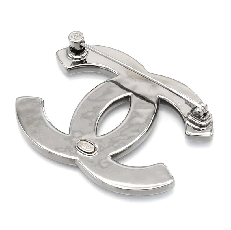 Chanel Brooch Metal Coco Mark Clover Pattern A24S 14.6g Accessories Box Bag