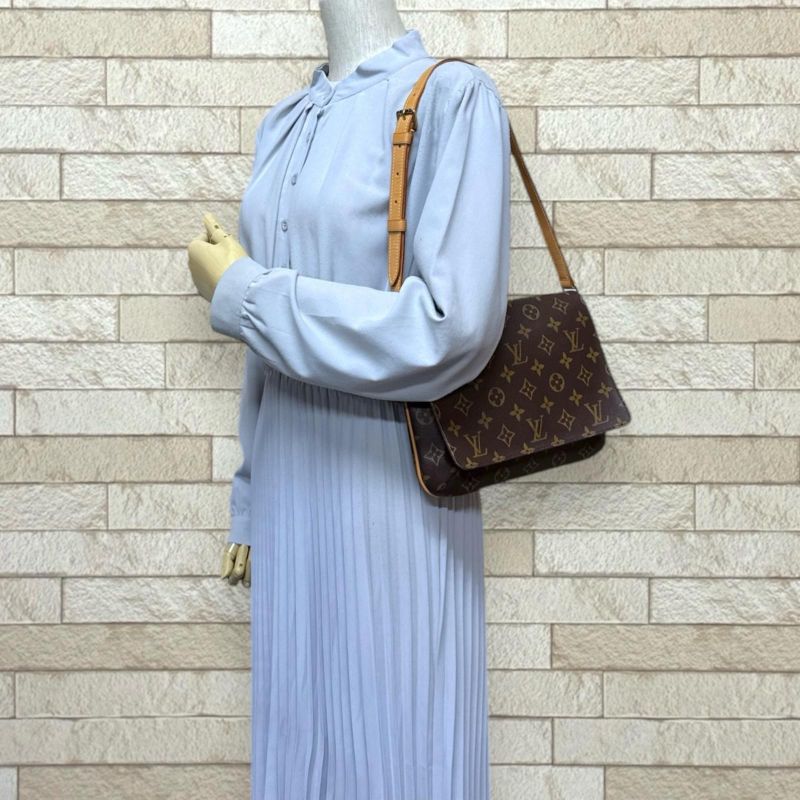 Louis Vuitton Musette Tango Short Monogram Shoulder Bag Monogram Canvas M51257