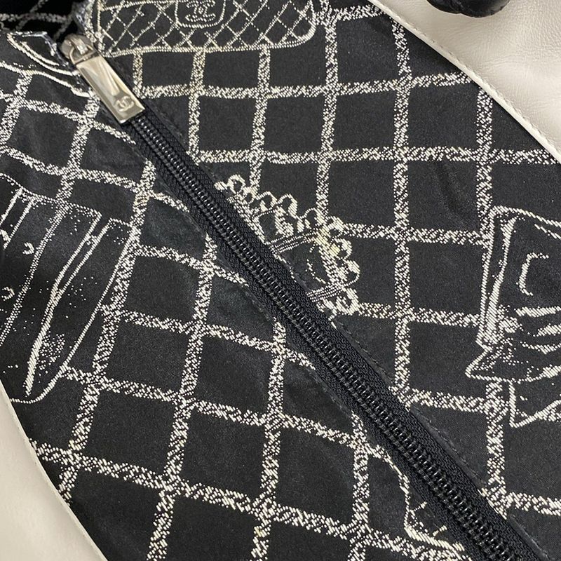 Chanel Essential Tote Ivory And Black Lambskin