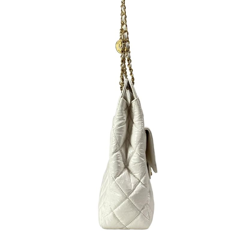 Chanel Shoulder Bag Hobo Bag As3693 White Chain Shoulder / Vintage Gold