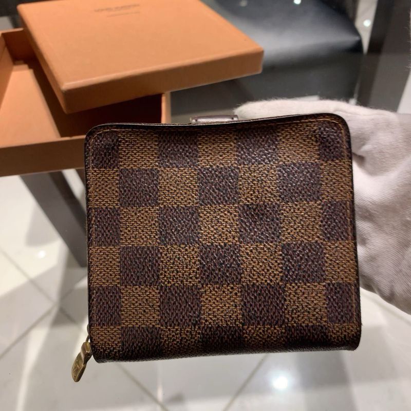 Authentic Louis Vuitton Damier Compact Folding Wallet