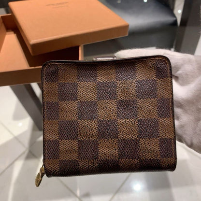 Authentic Louis Vuitton Damier Compact Folding Wallet