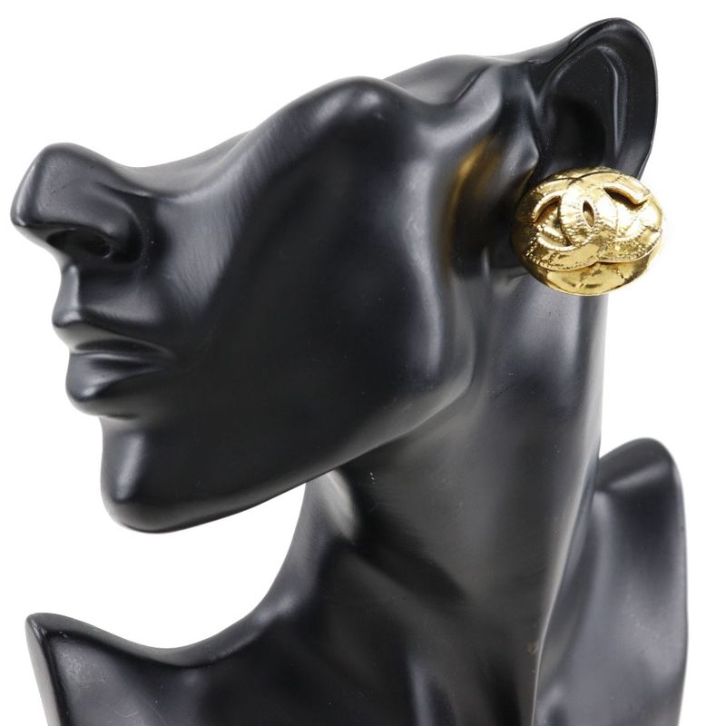 Chanel Matelasse Vintage Gold Plated 94P Ladies 30.2g Earrings