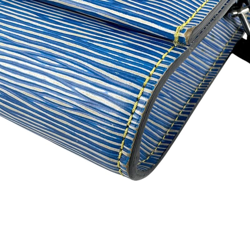 Louis Vuitton Shoulder Bag Epi Denim Cles Lee M54539