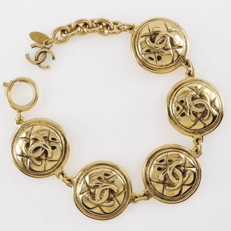 Chanel Coco Mark Matelasse Vintage Gold Plated Ladies 71g Bracelet