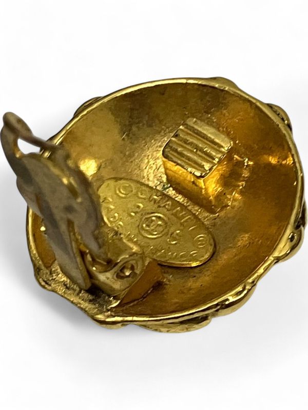 Chanel 25 Engraved 1990's Triple Coco Mark Earrings Ladies Gold