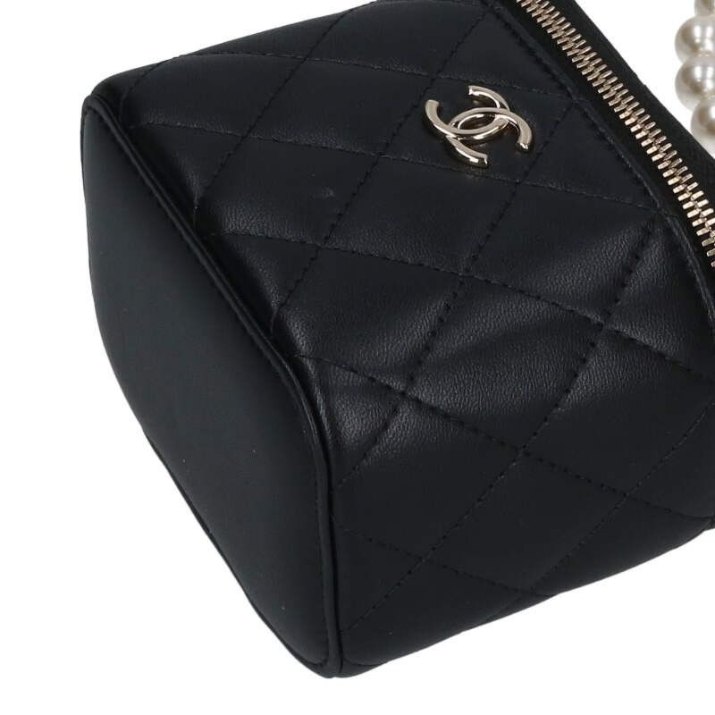 Chanel Ap2581 Vanity Pearl Shoulder Bag Ladies