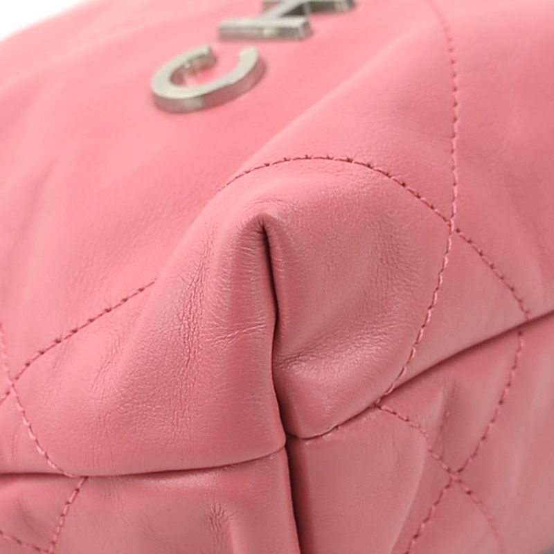 Chanel Shoulder Bag Chanel 22 Mini