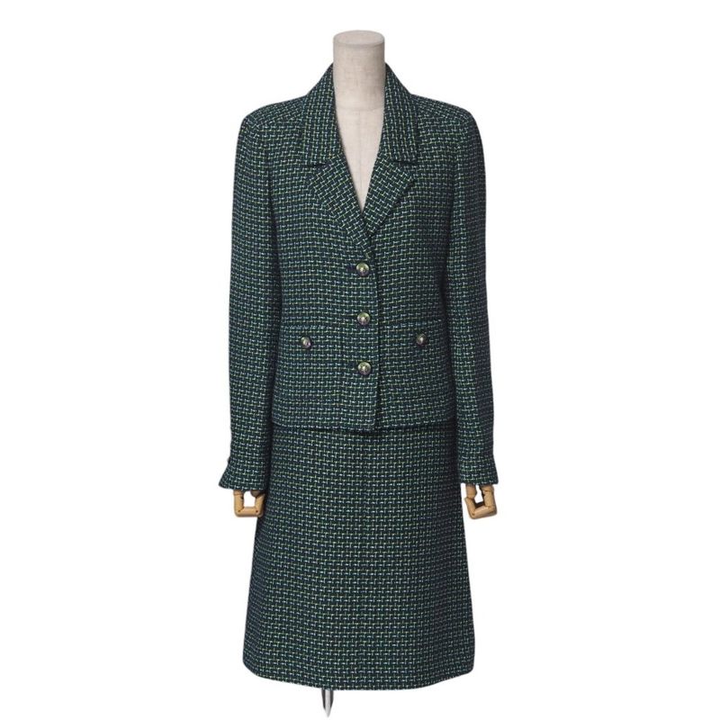 Chanel Skirt Suit Size 36 P56 P55 Lion Button Tweed Jacket Knee Length Skirt