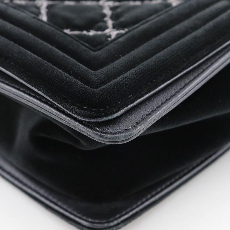 Chanel Boy Chanel 25 Chain Shoulder Matelasse Stitching Velour And Leather