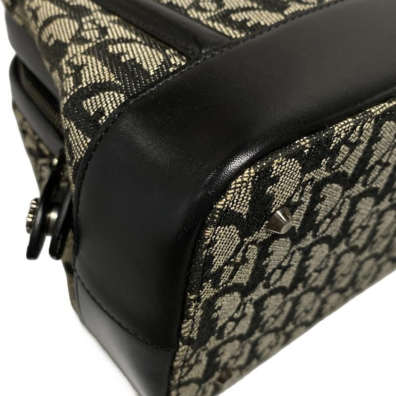 Dior/christian Dior Handbag Trotter Ivory X Dark Navy Leather