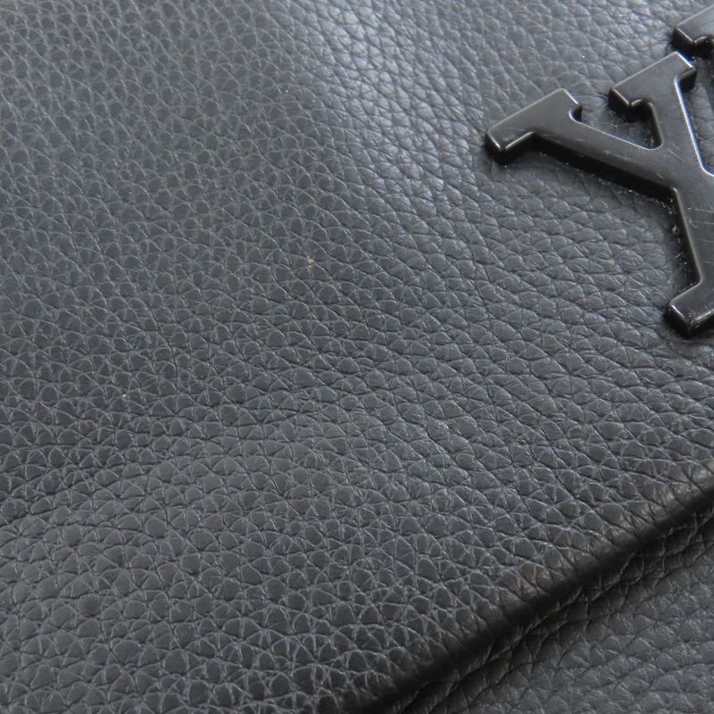 Louis Vuitton M22482 Fastline Messenger Shoulder Bag Leather Women