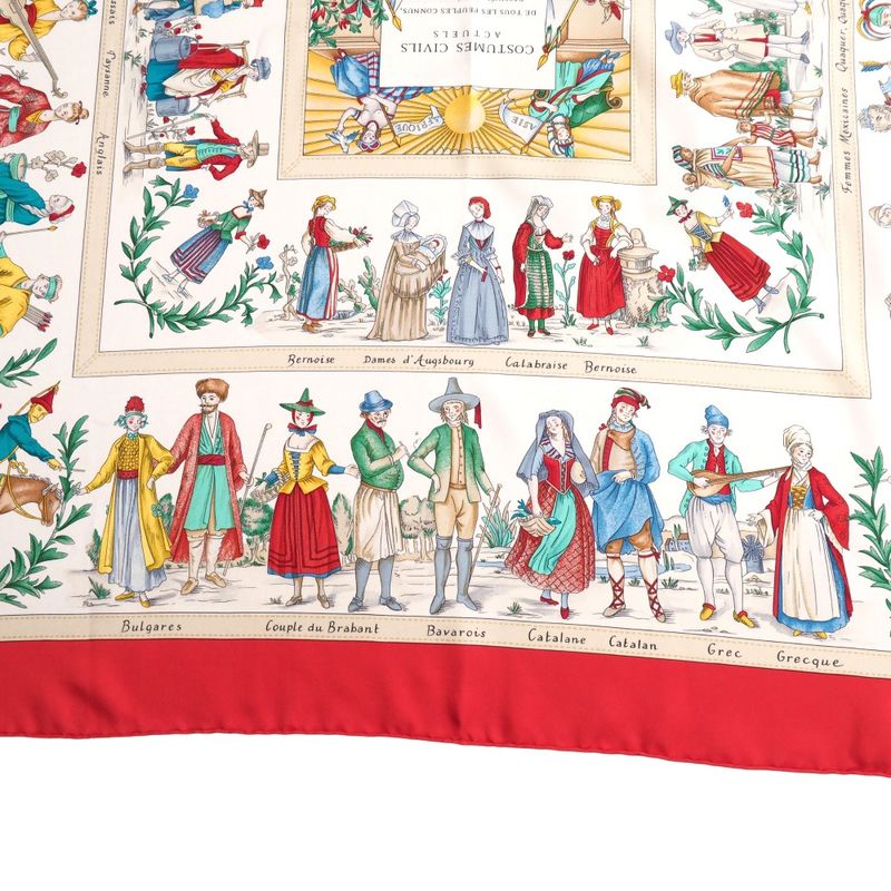 Hermes Costumes Civils Actuels Modern Civilian Attire Carré 90 Scarf Silk Twill