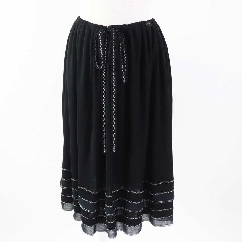 CHANEL 02P P19048 P19038 Top And Skirt Setup With Coco Mark Button Logo Plate