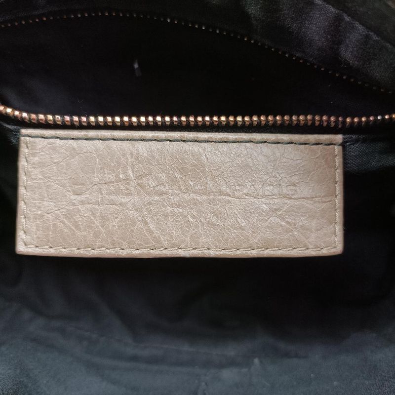 Balenciaga Giant Hip Gray Lambskin 2372031511 002123