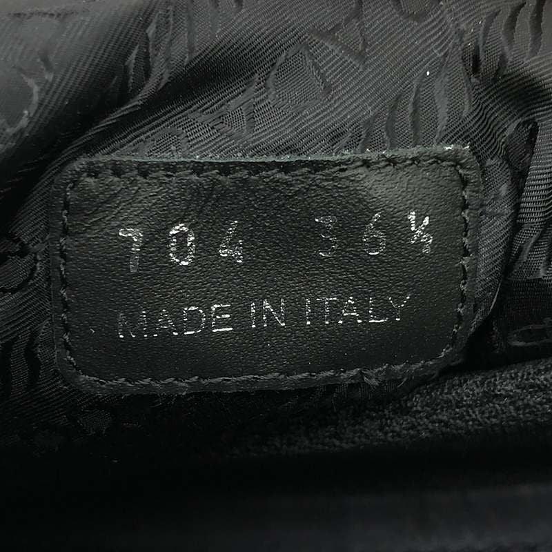 Prada - Triangle Logo Quilted Short Snow Boots - 36 1 2 - Black - Women's