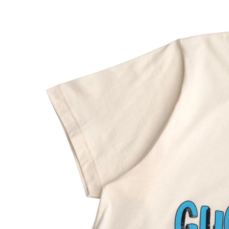 Gucci Short Sleeve T-shirt Size XS Sequin Embellishment Strawberry Cotton Crew