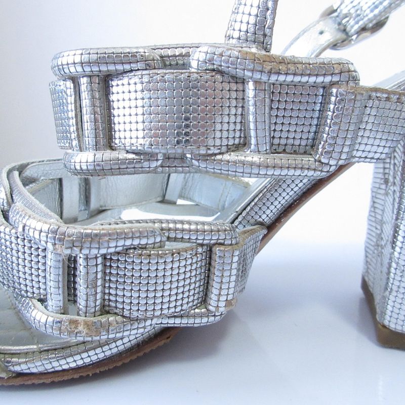 Good Chanel Chunky Heel Metallic Cles Zers Ring Back Sandals 35.5c Equivalent